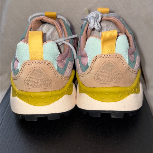 NWT Flower Mountain YAMANO 3 WOMAN
Suede technical fabric sneakers - Powder pink - Picture 11 of 15